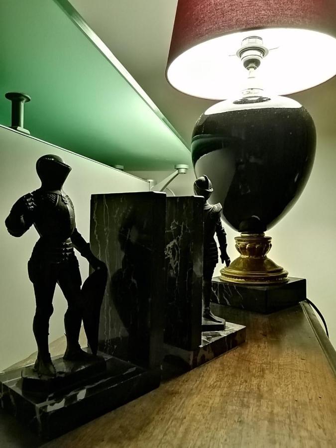 Auberge De La Gare - Dortoir & Ostello Hone ภายนอก รูปภาพ