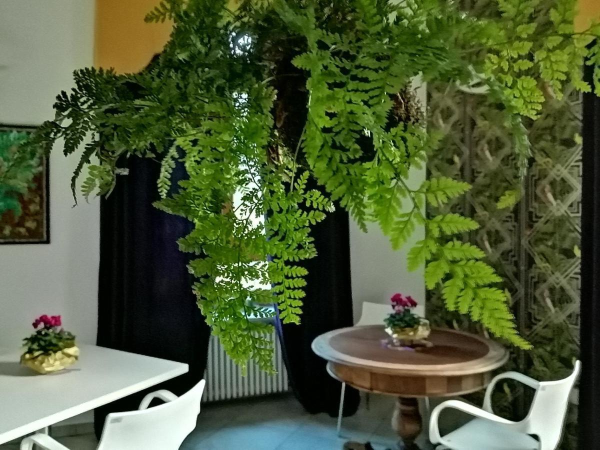 Auberge De La Gare - Dortoir & Ostello Hone ภายนอก รูปภาพ