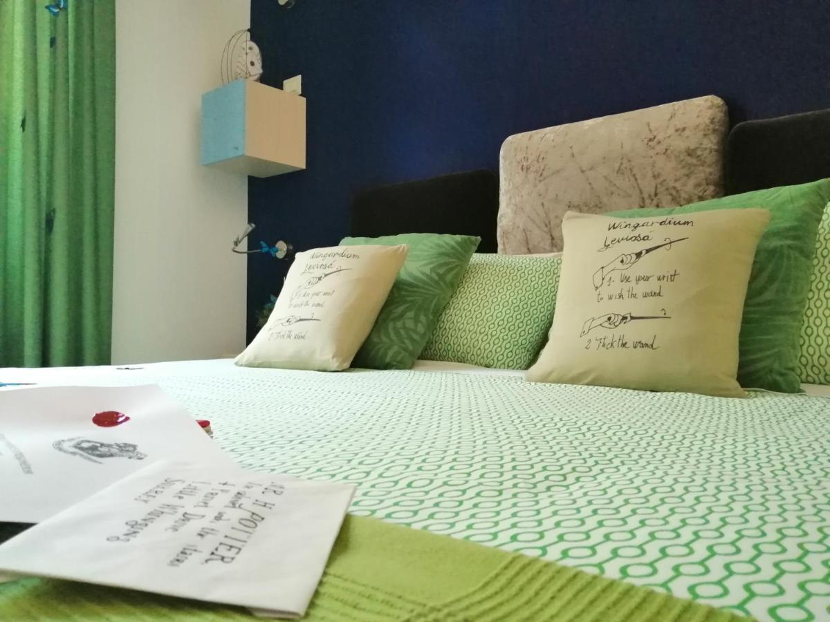 Auberge De La Gare - Dortoir & Ostello Hone ภายนอก รูปภาพ