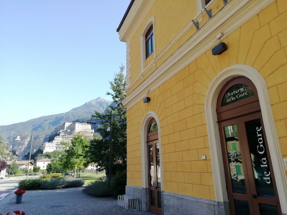 Auberge De La Gare - Dortoir & Ostello Hone ภายนอก รูปภาพ