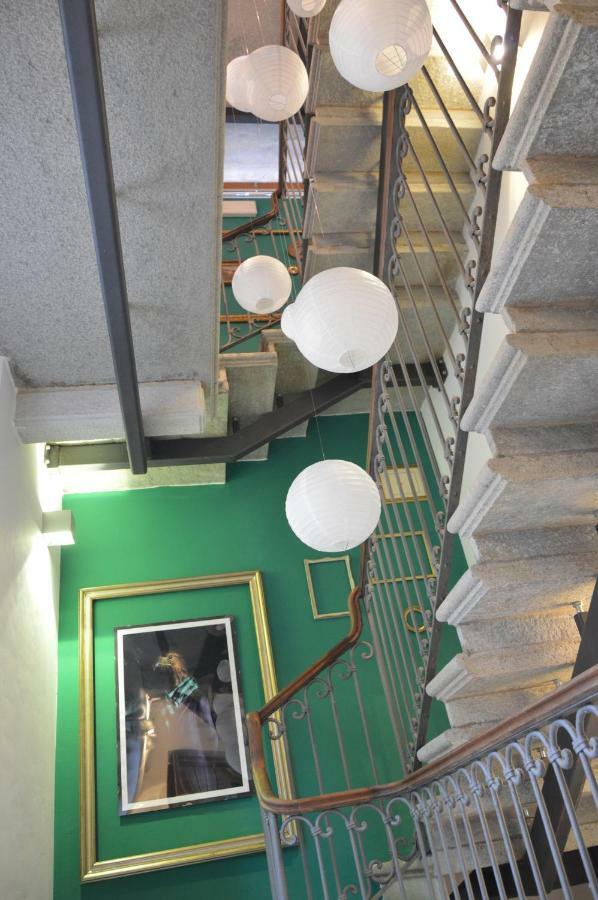 Auberge De La Gare - Dortoir & Ostello Hone ภายนอก รูปภาพ