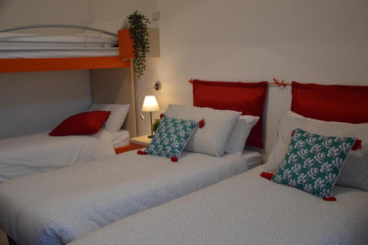 Auberge De La Gare - Dortoir & Ostello Hone ภายนอก รูปภาพ